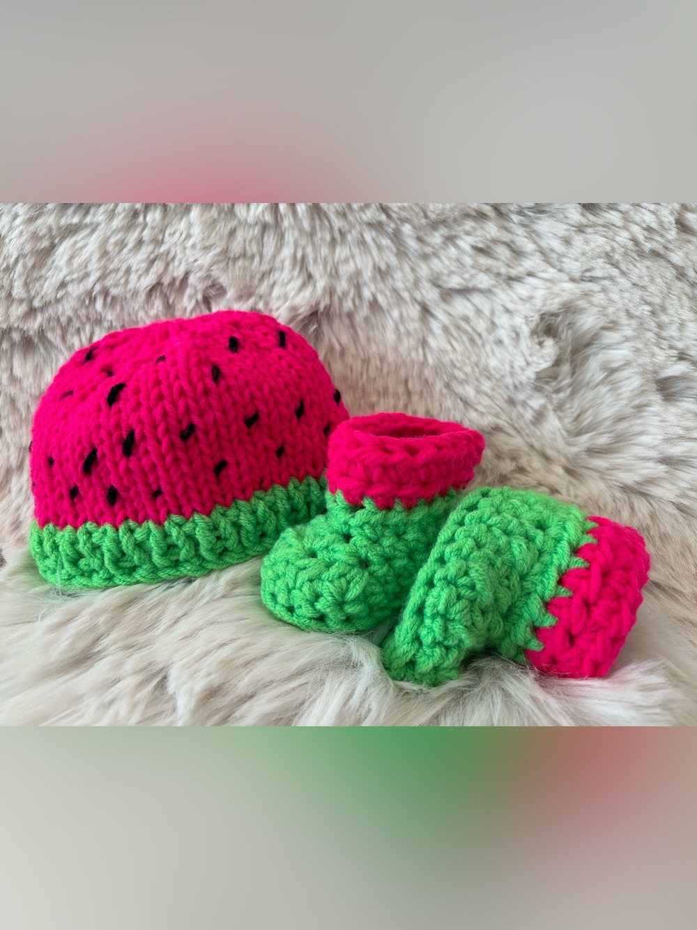 NEW! Baby 3-6 months Watermelon Knit Toque with Crochet Baby Booties Set